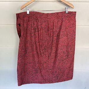Givenchy Novelle Boutique coral skirt size 38.  0357